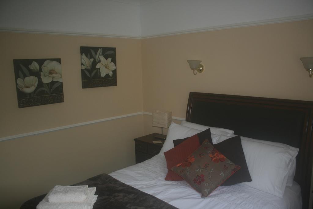 Laragh Mountain View Lodge Saggart 객실 사진